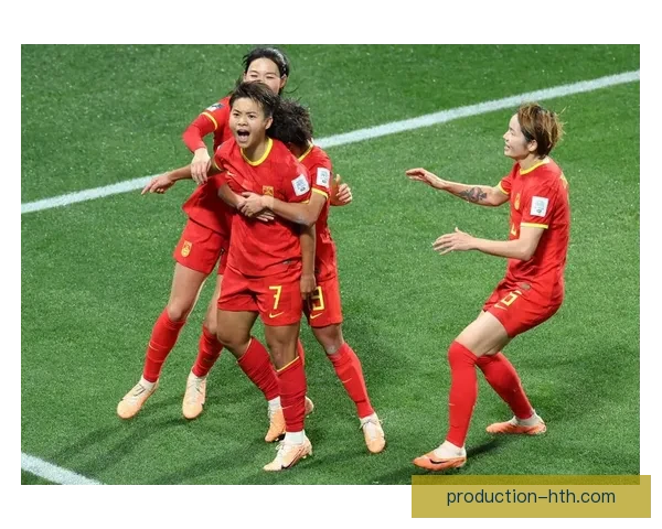 世界杯赛场惊现逆转奇迹 中国球员表现引发全球热议