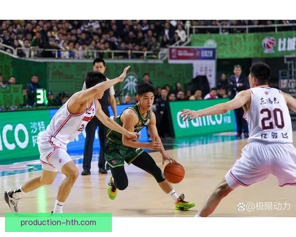 全新赛季CBA揭幕战激战正酣 多支劲旅实力碰撞引爆球迷期待